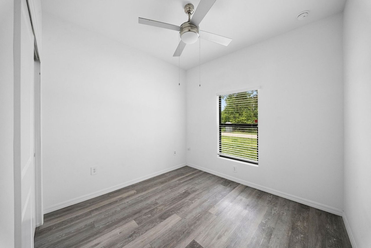 4716 29th St SW Lehigh Acres, FL 33973
