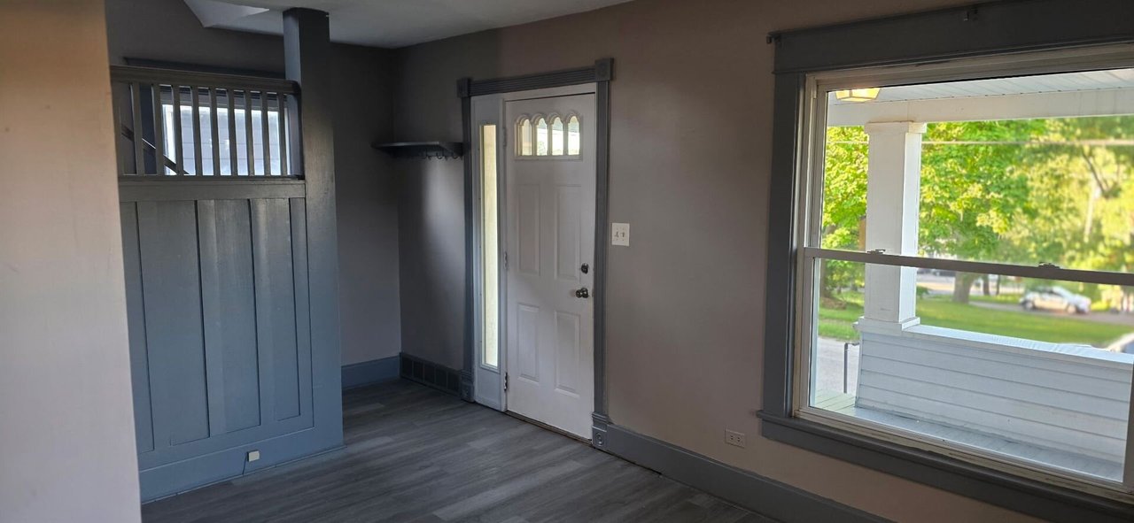 96 Parkway St Struthers, OH 44471