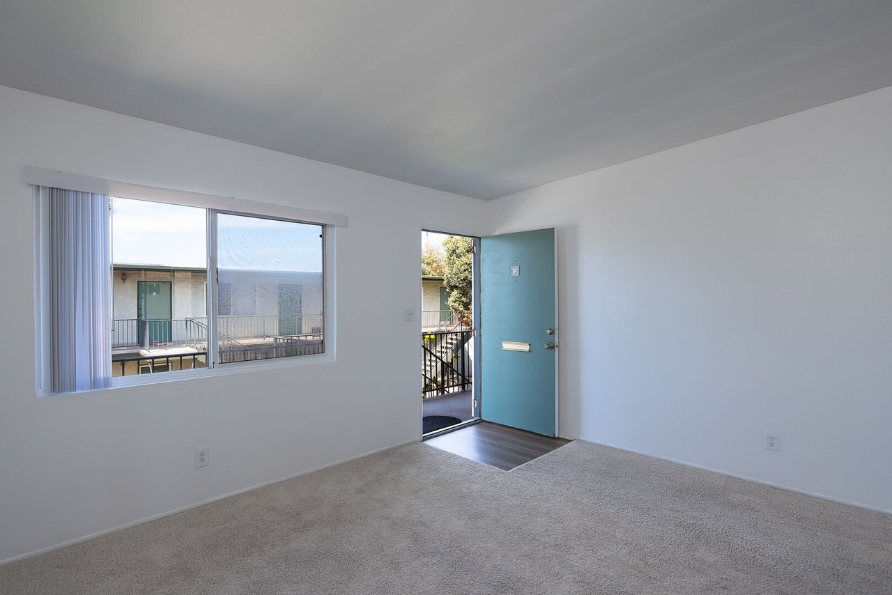 4910 Nautilus St Unit F Oxnard, CA 93035