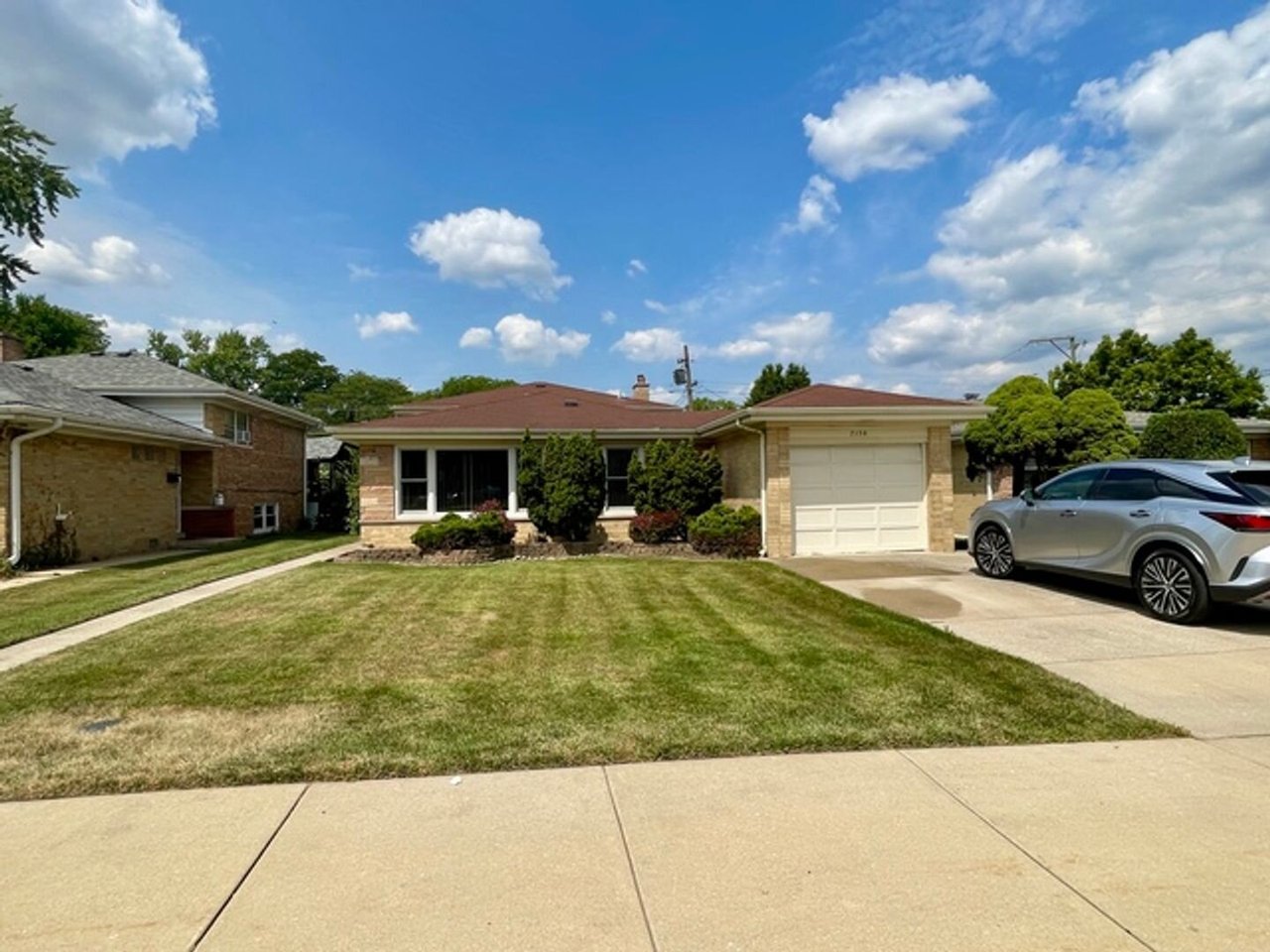 7150 N Crawford Avenue Lincolnwood, IL 60712