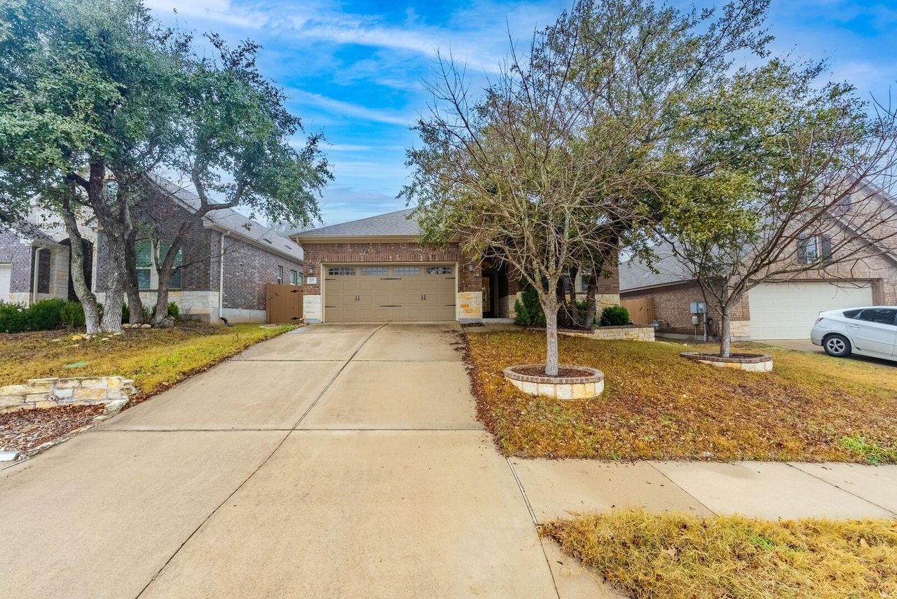 633 Cerezo Dr Leander, TX 78641