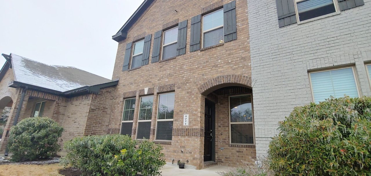 7220 Wyoming Springs Dr, Unit 902 Round Rock, TX 78681