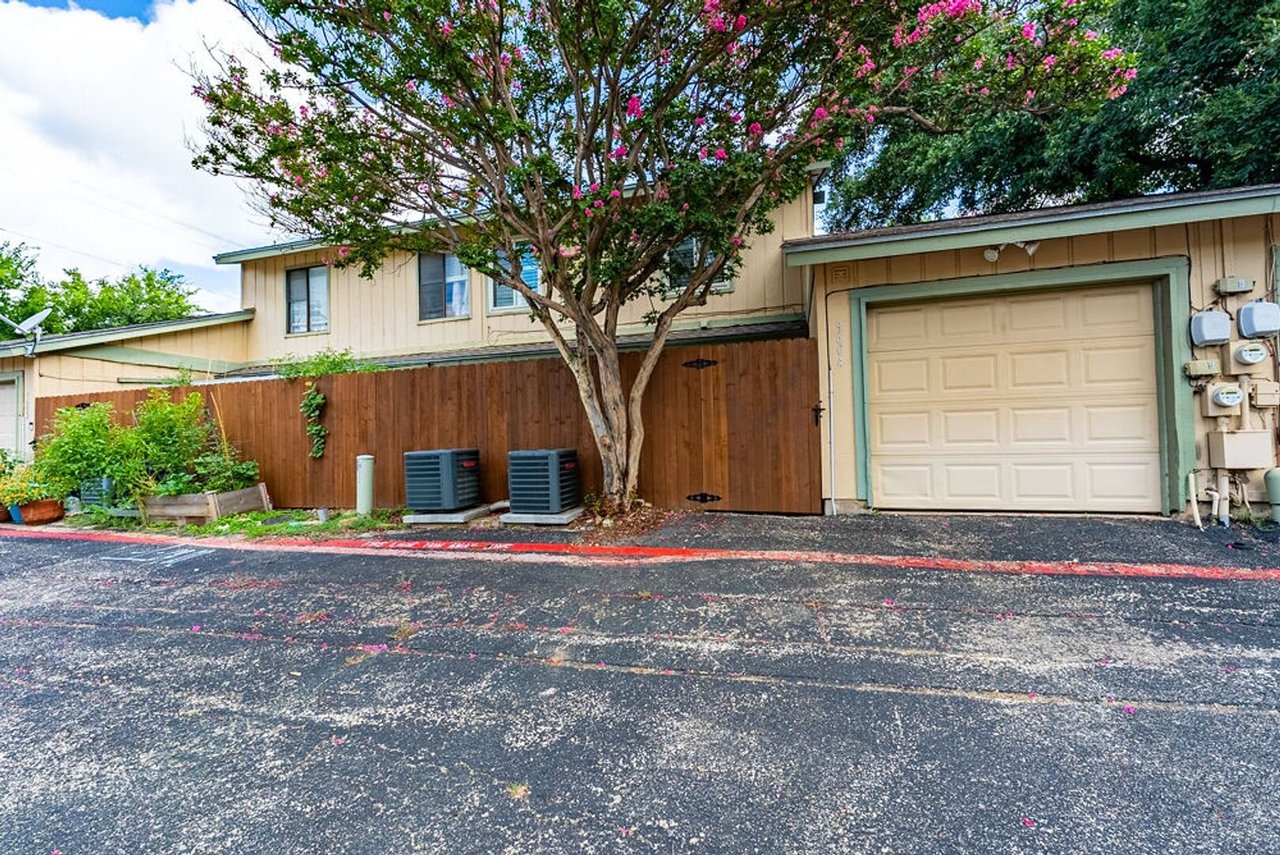 9604 Blue Creek Ln Austin, TX 78758