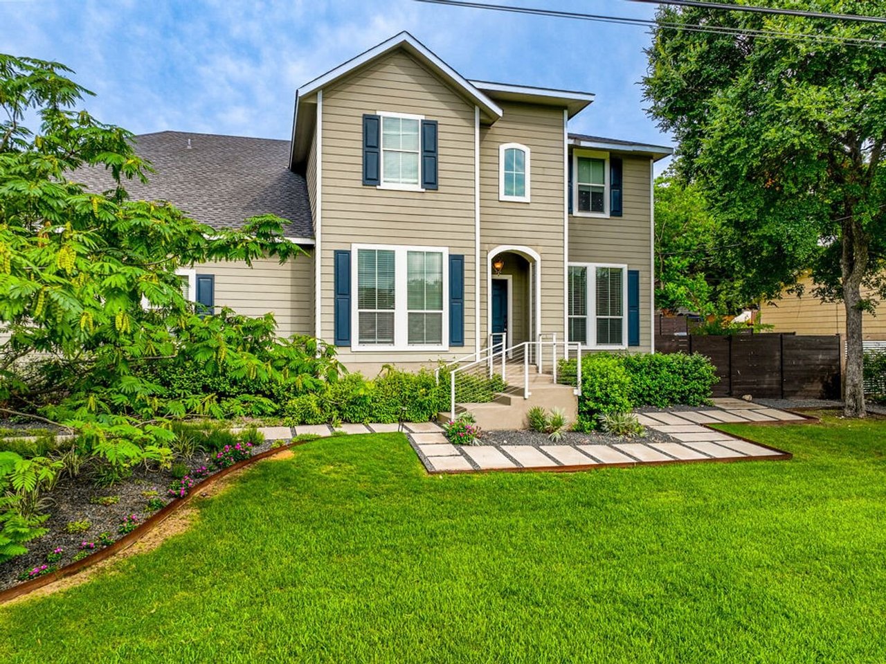 2600 San Juan Dr. Austin, TX 78733
