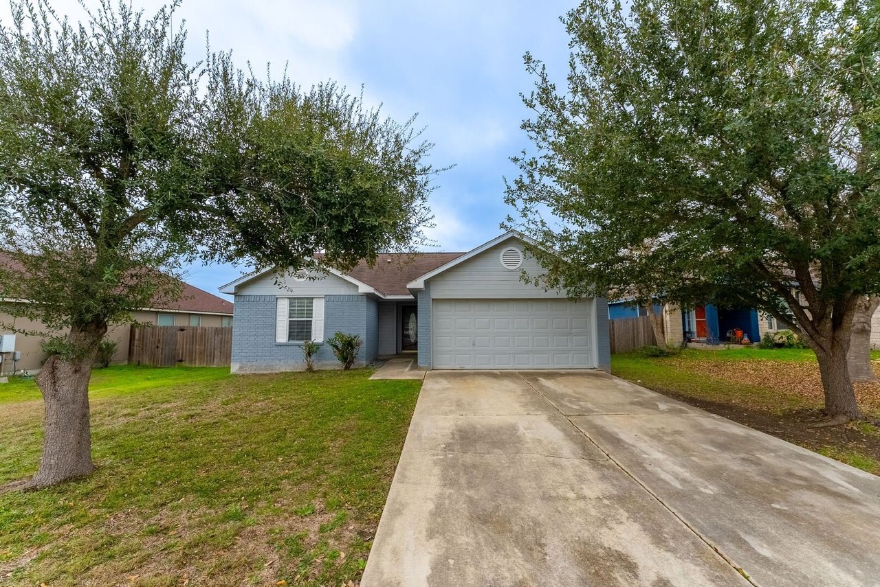 109 Granite Shoals Dr Kyle, TX 78640