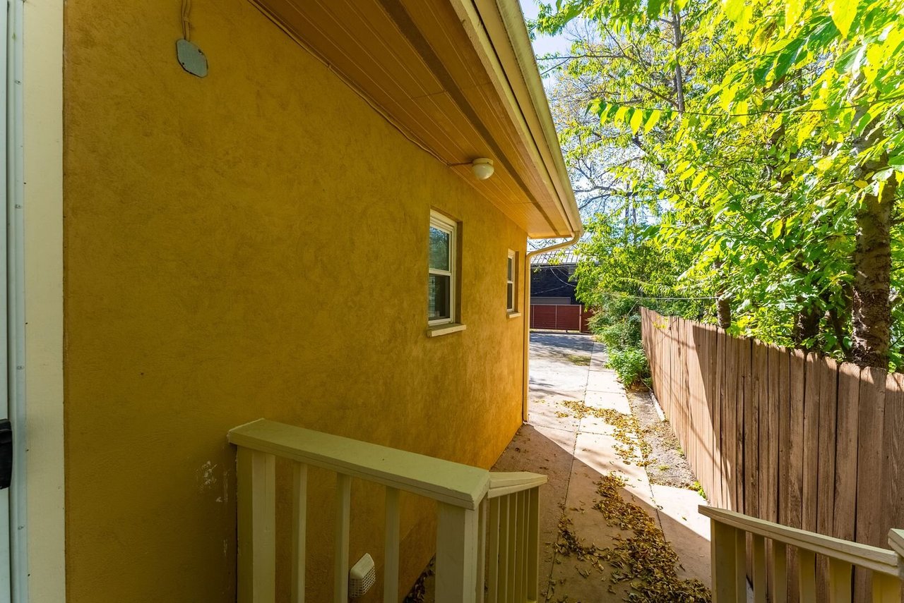 1209 E 3rd St Austin, TX 78702