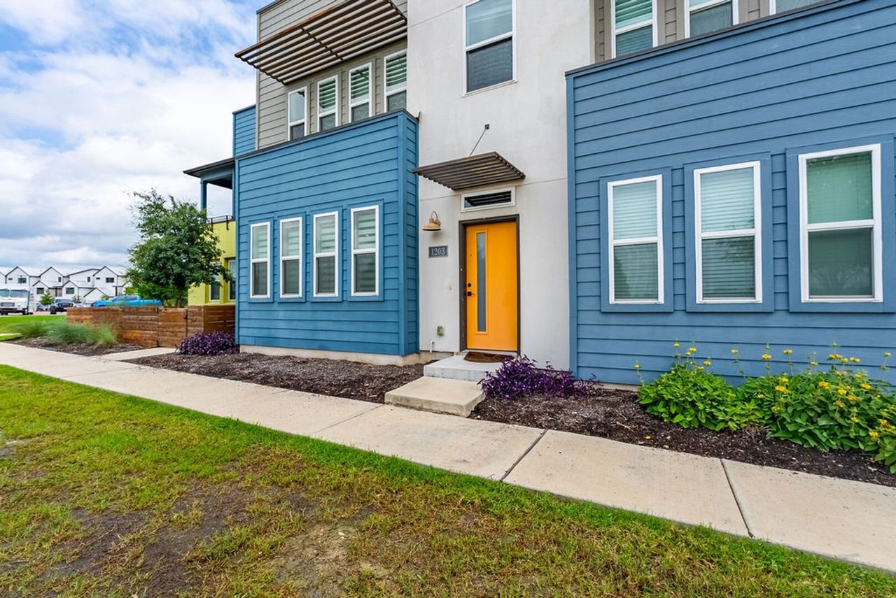 9015 Cattle Baron Path #1203 Austin, TX 78747