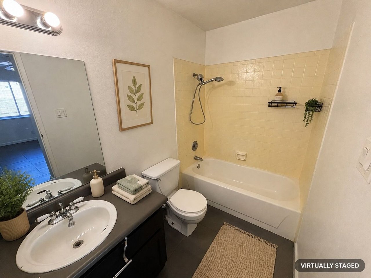 6940 Hopkins Drive Unit B Las Vegas, NV 89156
