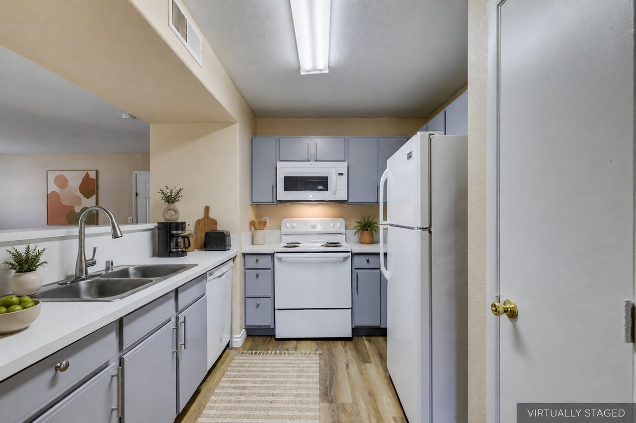 2300 Silverado Ranch Blvd Unit 1016 Las Vegas, NV 89183
