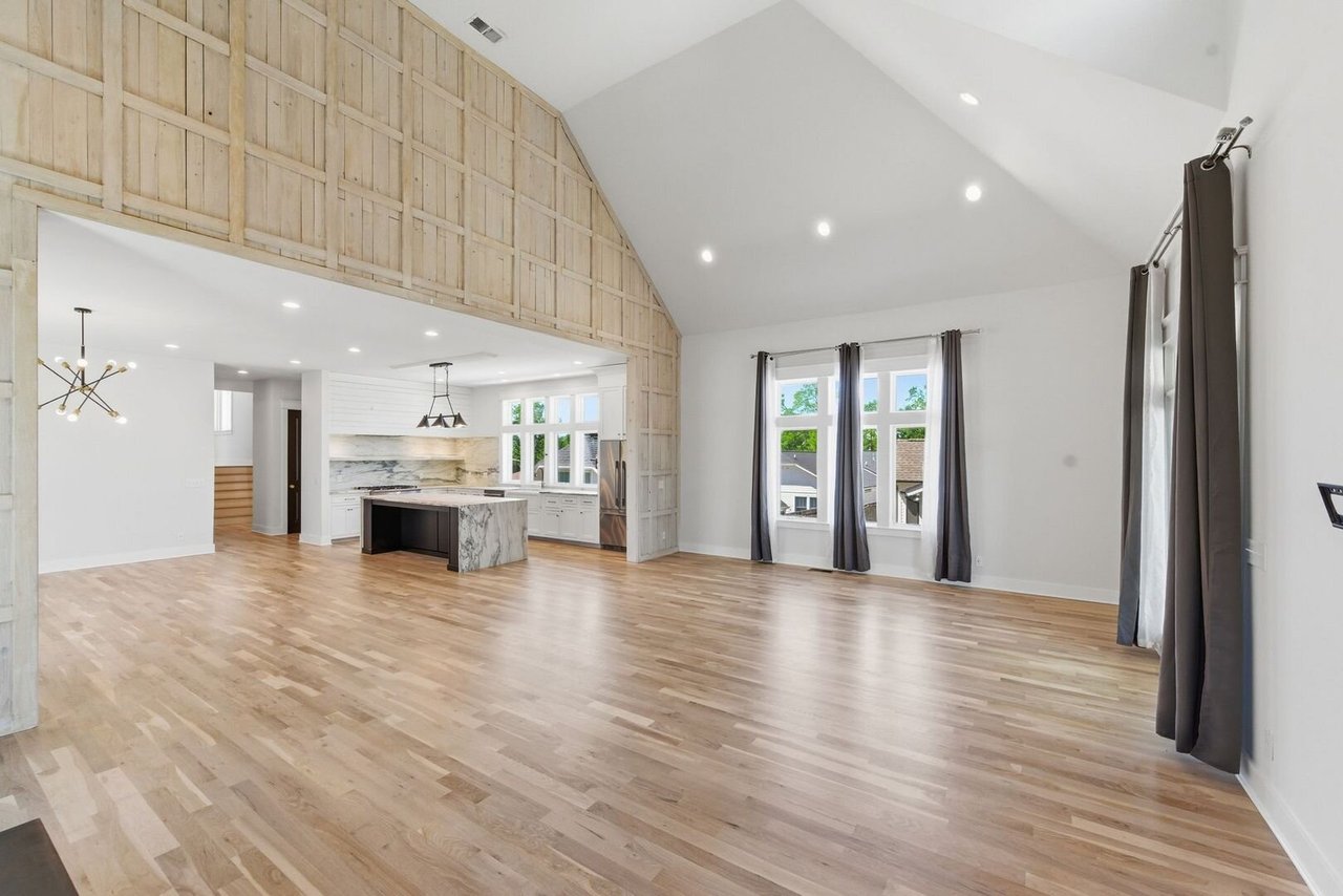 2801 27th Ave S Nashville, TN 37212