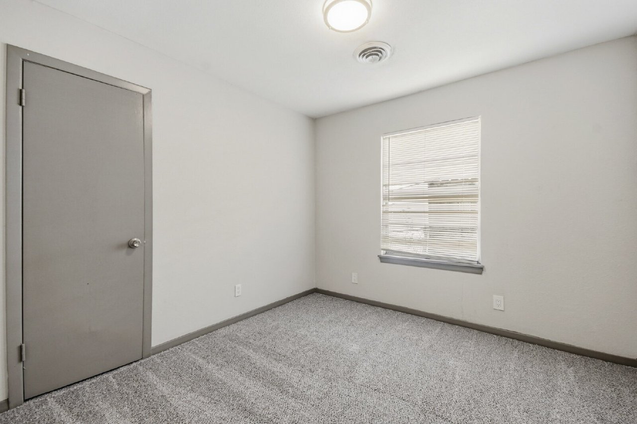 5413 Vae Drive