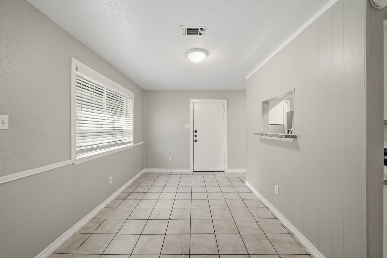 4605 Orange Circle N