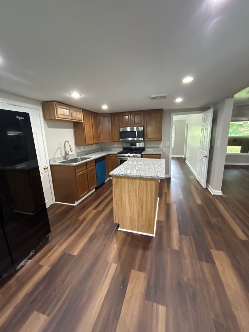 241 Ward Street Northwest Salem, VA 24153
