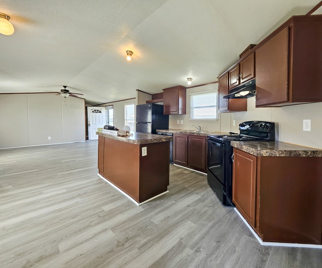  1501 S. Rock Island