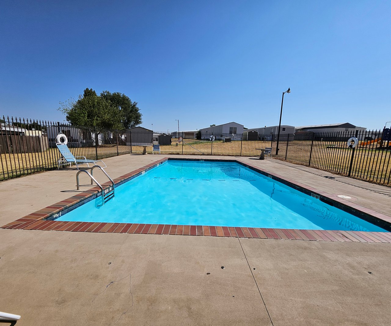 1644 E. Hwy 66