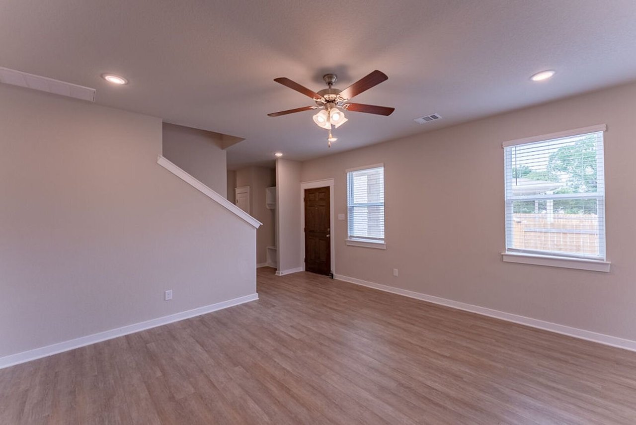 2246 Rocoso Trl Leander, TX 78641