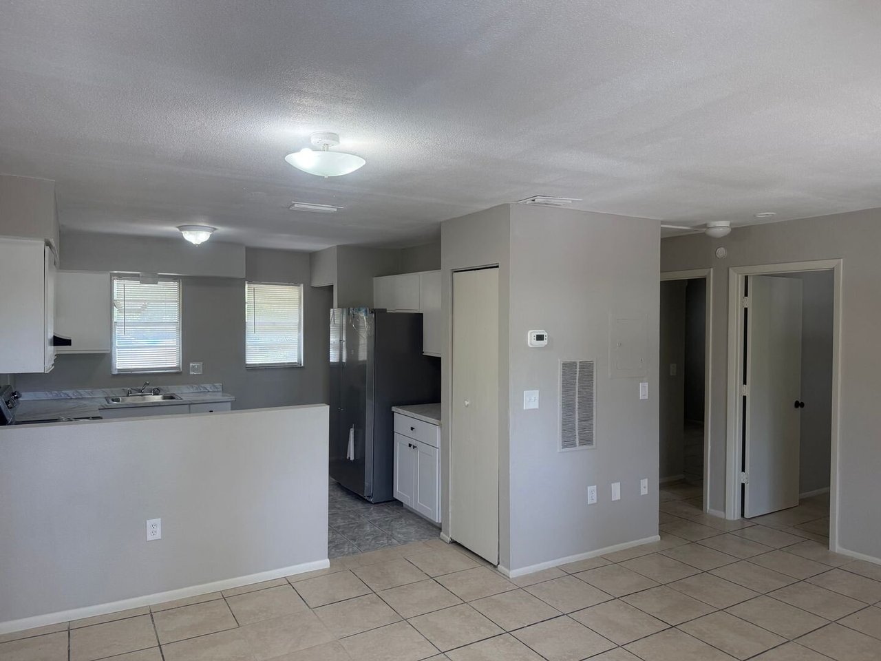 931 33rd Ave W Bradenton, FL 34205