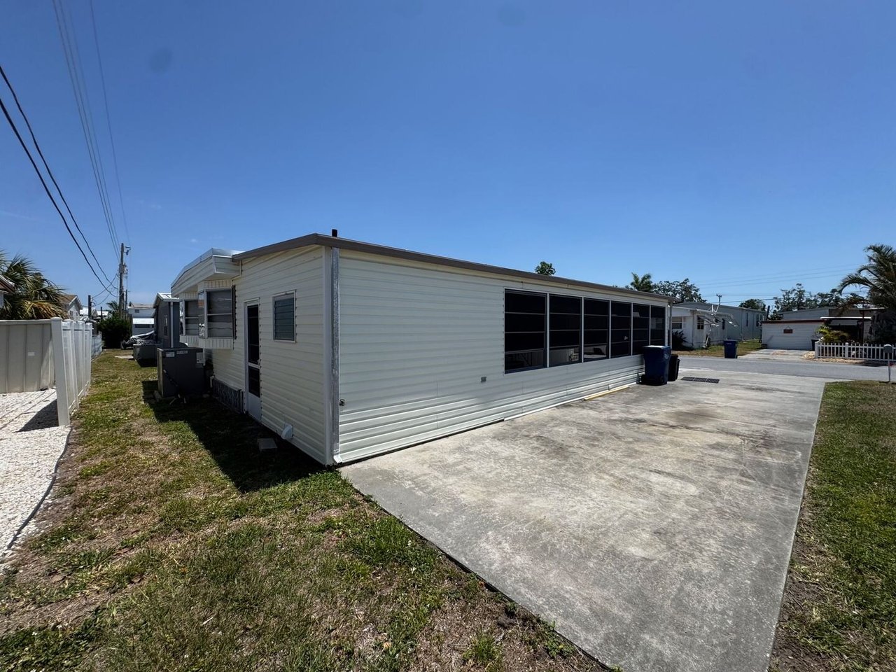 1111 49th Ave Ter W Bradenton, FL 34207
