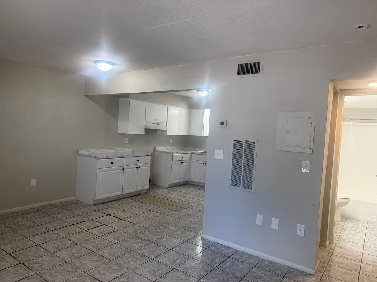 925 33rd Ave W Bradenton, FL 34205