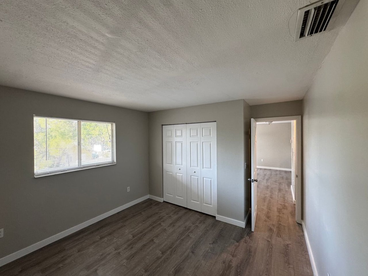 927 33rd Ave W Bradenton, FL 34205