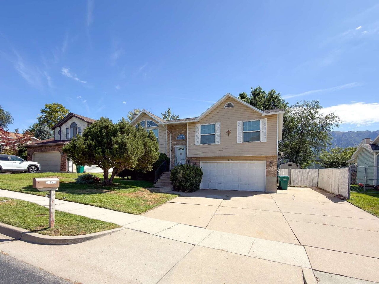 2322 N 1075 E