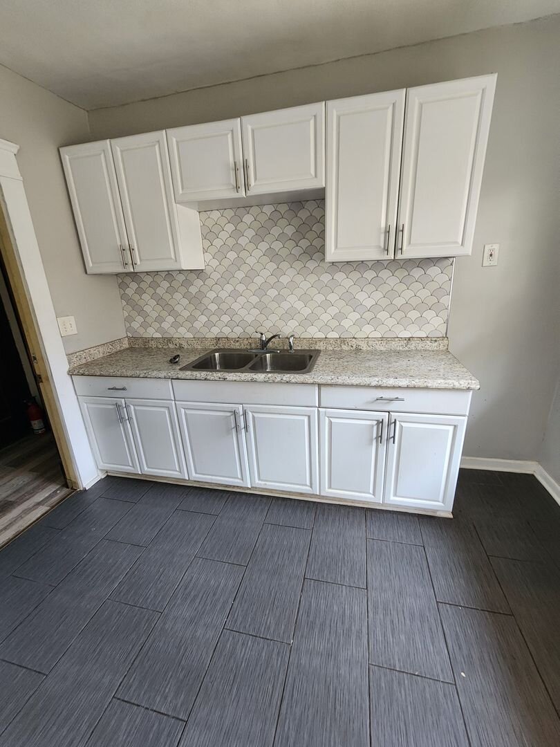 2569 Cheshire Road - Up Shaker Heights, OH 44120