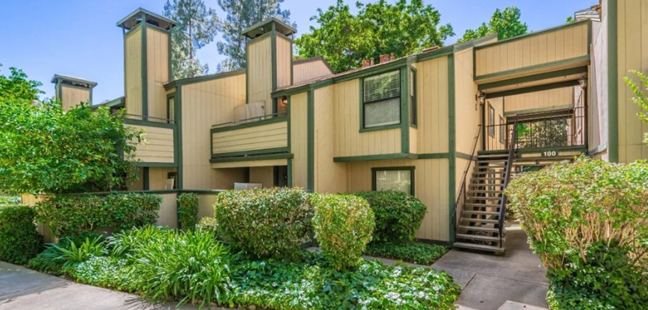 100 Del Verde Circle unit 3 Sacramento, CA 95833