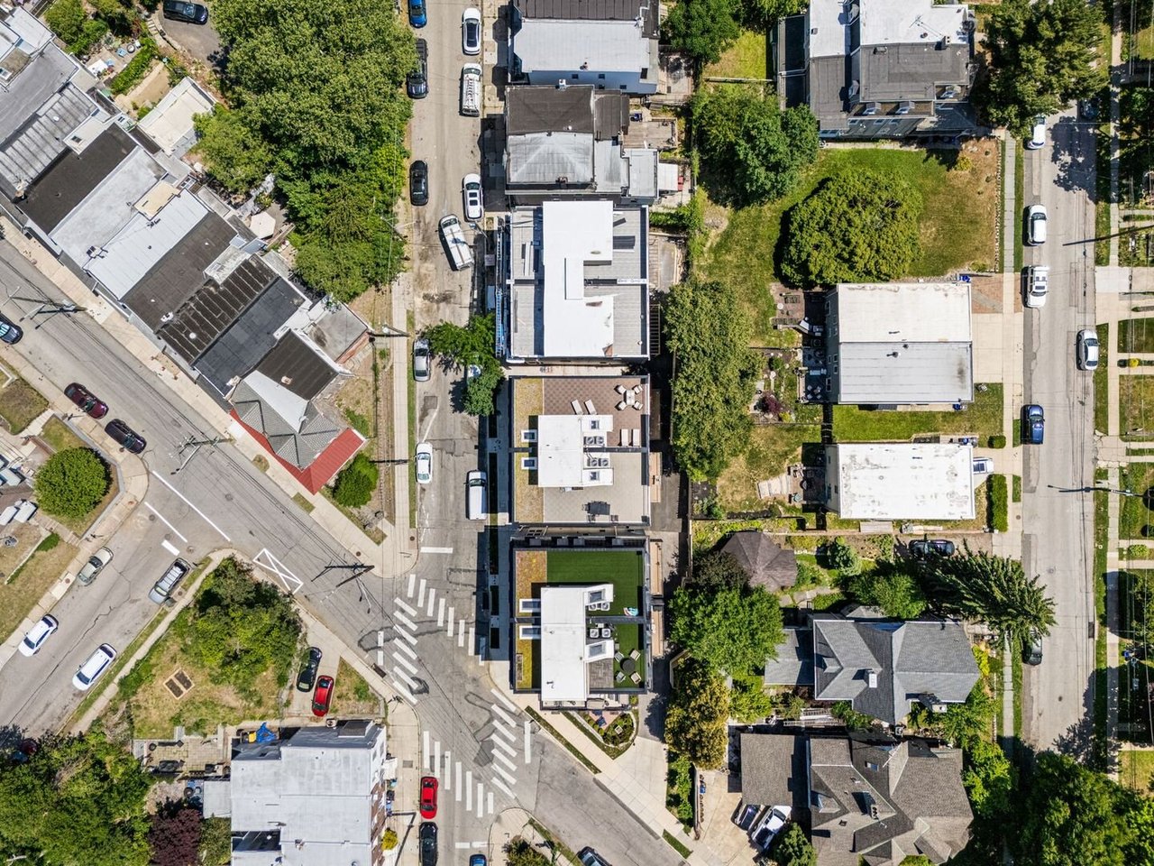 206 Kalos Street Philadelphia, PA 19128