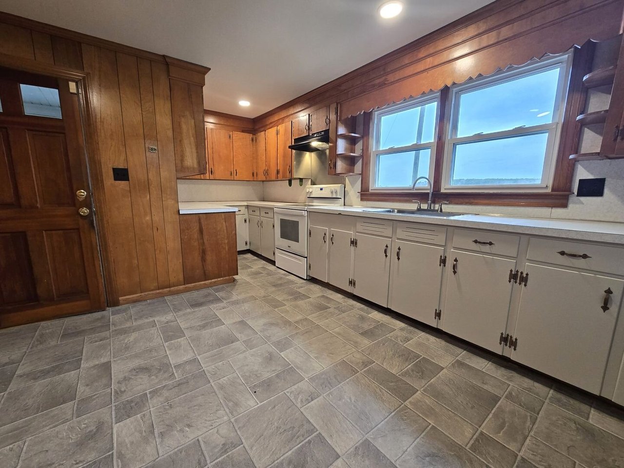 486 Folly Road Sunbury, NC 27979