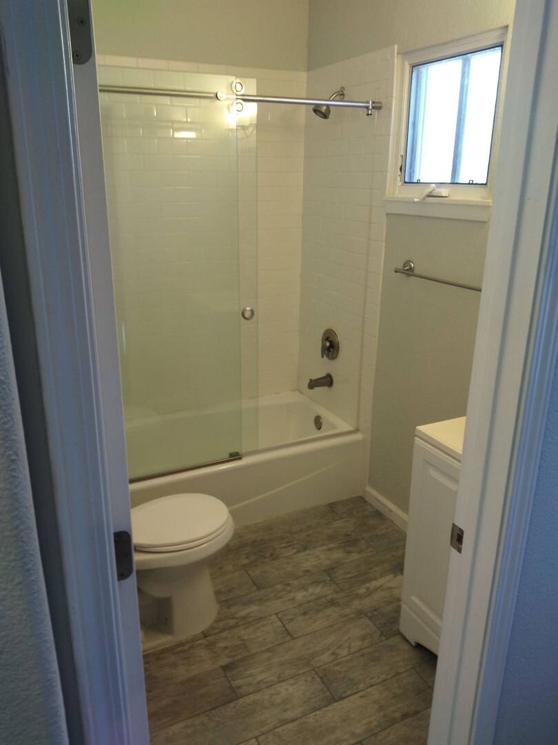 318 12th Street #B Sacramento, CA 95814
