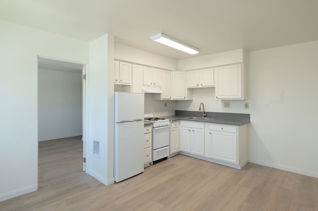 3901 Saviers Road - Apt 4 Oxnard, CA 93033