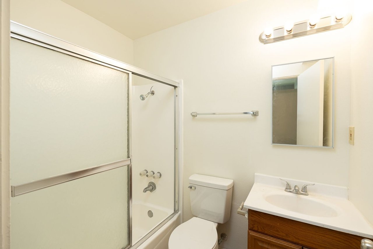 3901 Saviers Road - Apt 4 Oxnard, CA 93033