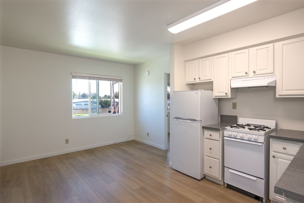 3901 Saviers Road - Apt 4 Oxnard, CA 93033