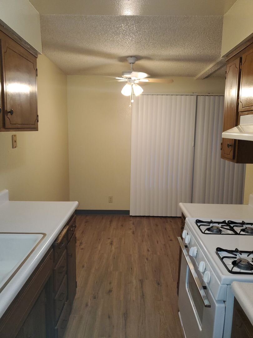 140 Mark Randy Place  - 15 Modesto, CA 95350-3215
