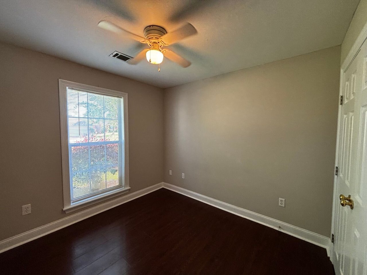 410 Abbey Woods