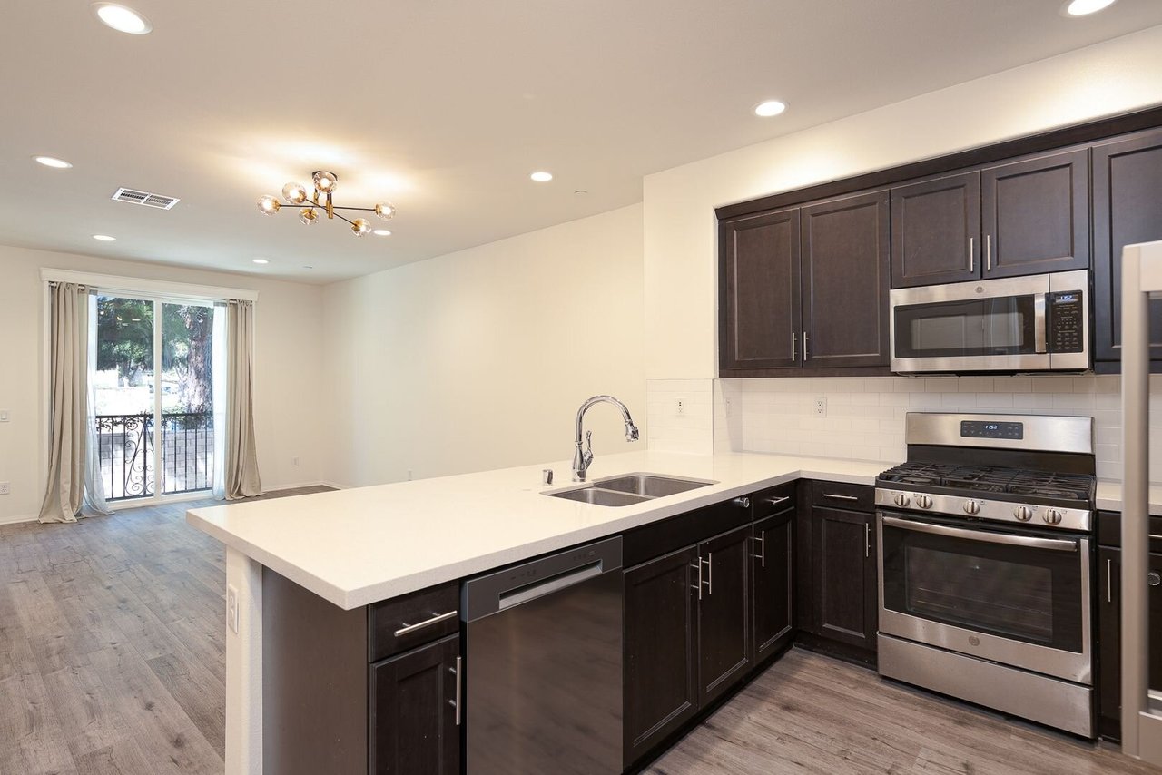 413 Castiano St Camarillo, CA 93012