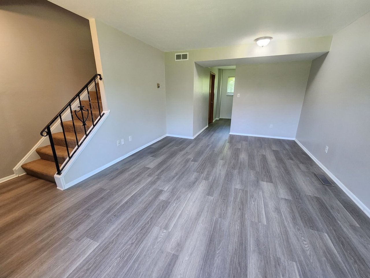 83 East Sprague Rd. Seven Hills, OH 44131