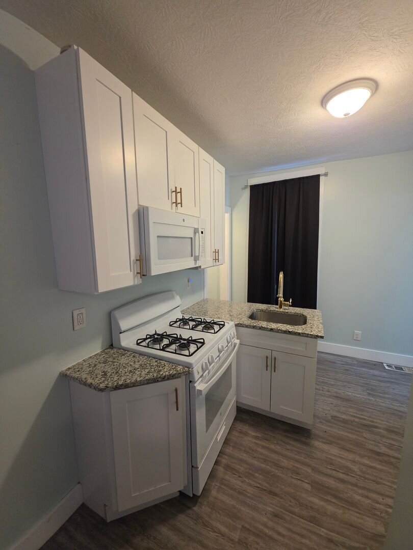 3161 Scranton Road, Down Front Cleveland, OH, OH 44109