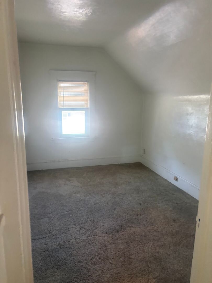 11414 Methyl Ave. - up Cleveland, OH 44120