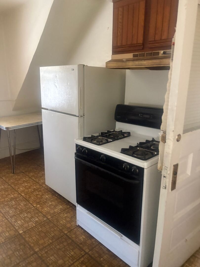 11414 Methyl Ave. - up Cleveland, OH 44120