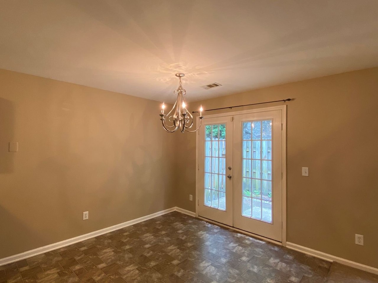 1143 Nashboro Blvd Nashville, TN 37217