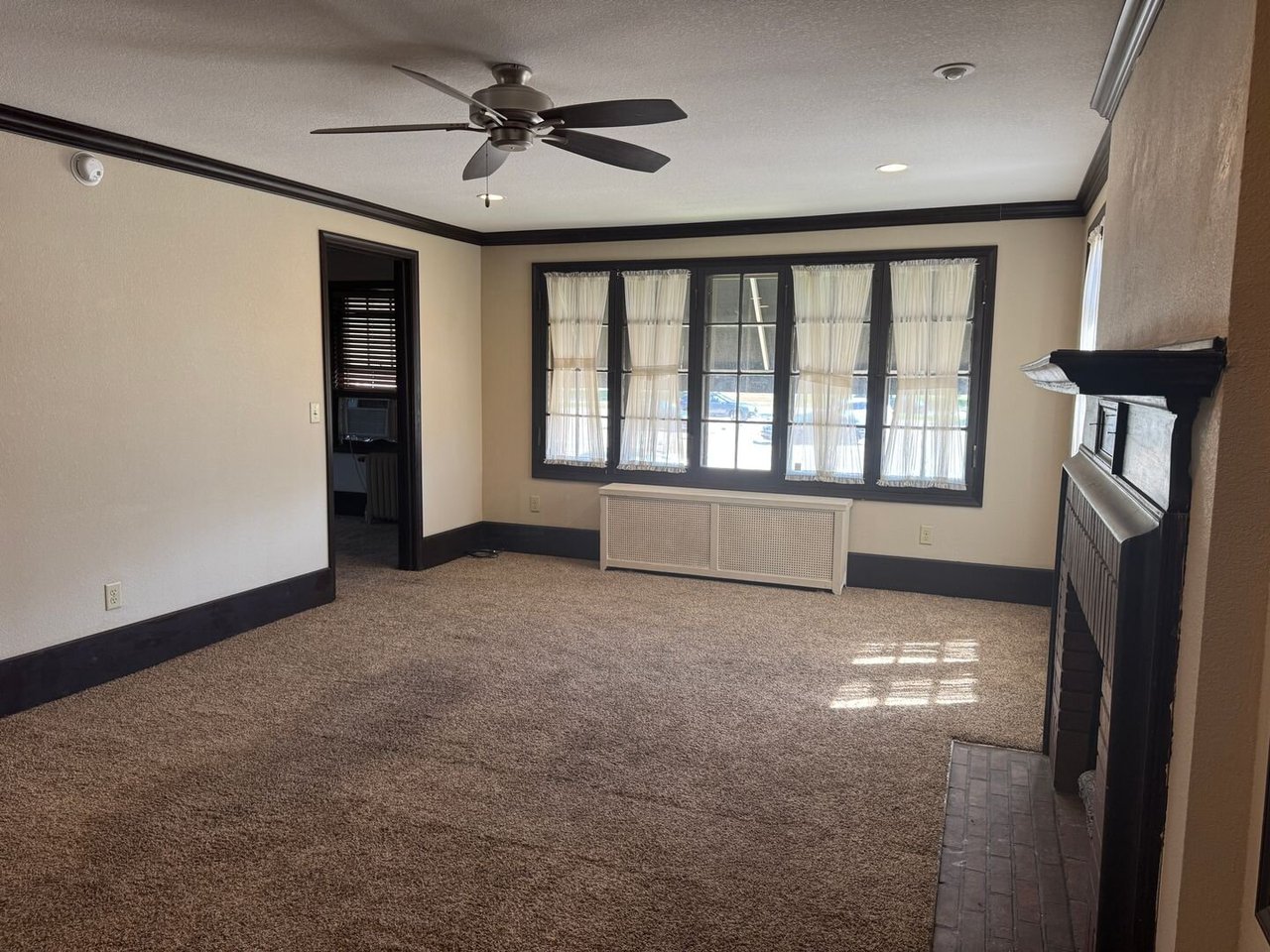 2621 North Harrison Street - 2621 North Harrison #2 Davenport, IA 52803