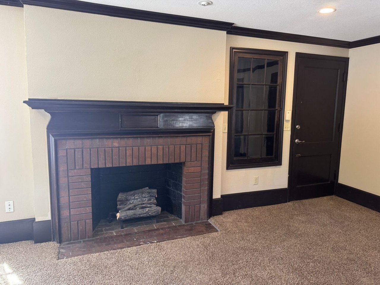 2621 North Harrison Street - 2621 North Harrison #2 Davenport, IA 52803