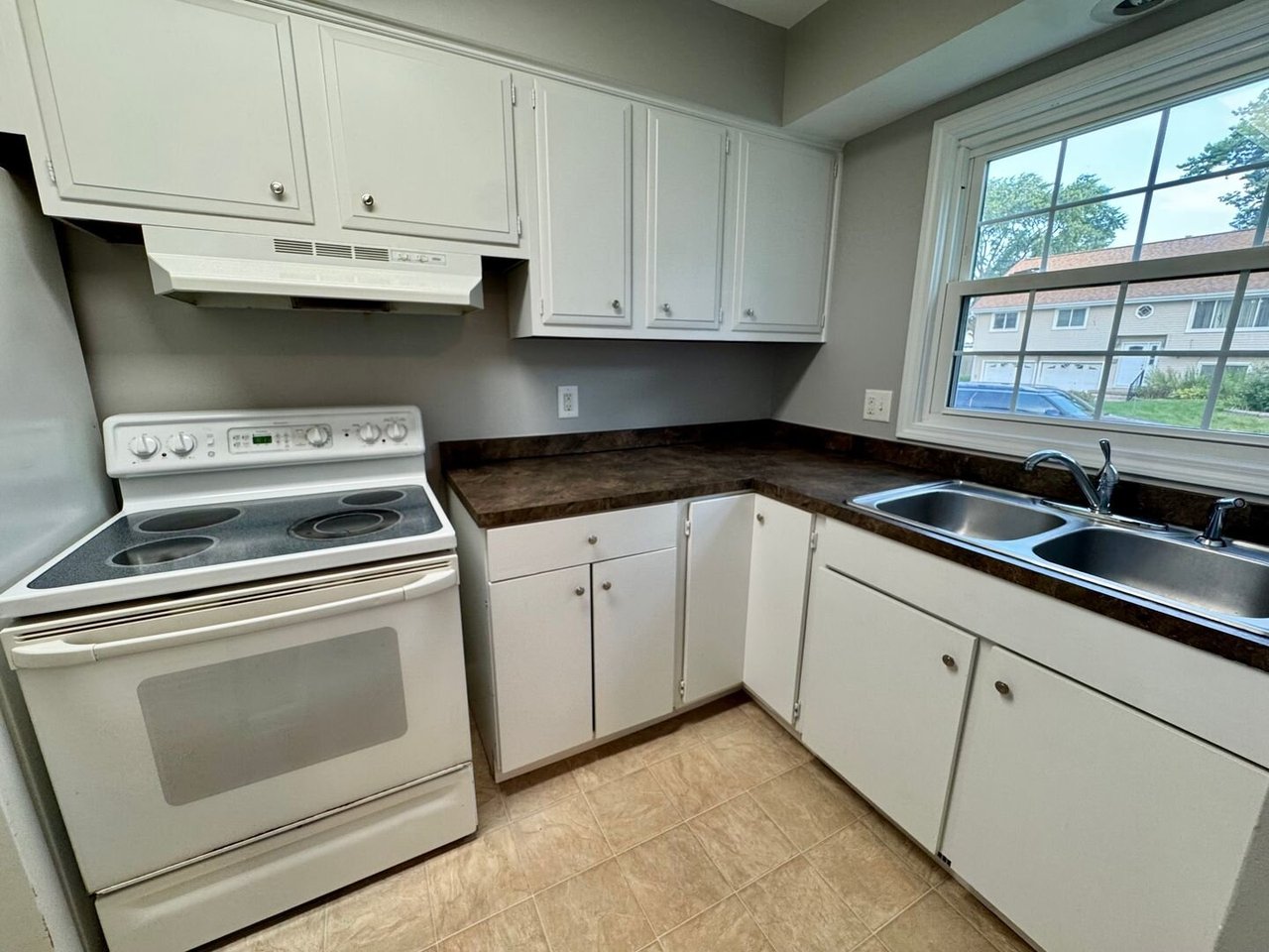 1426 20th Avenue Silvis, IL 61282