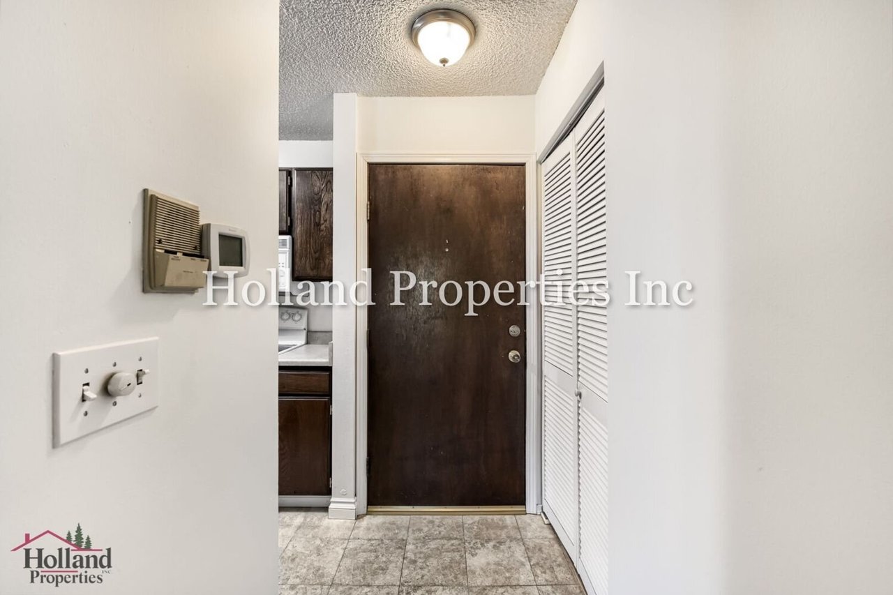 8747 SW Brightfield Cir Portland, OR 97223