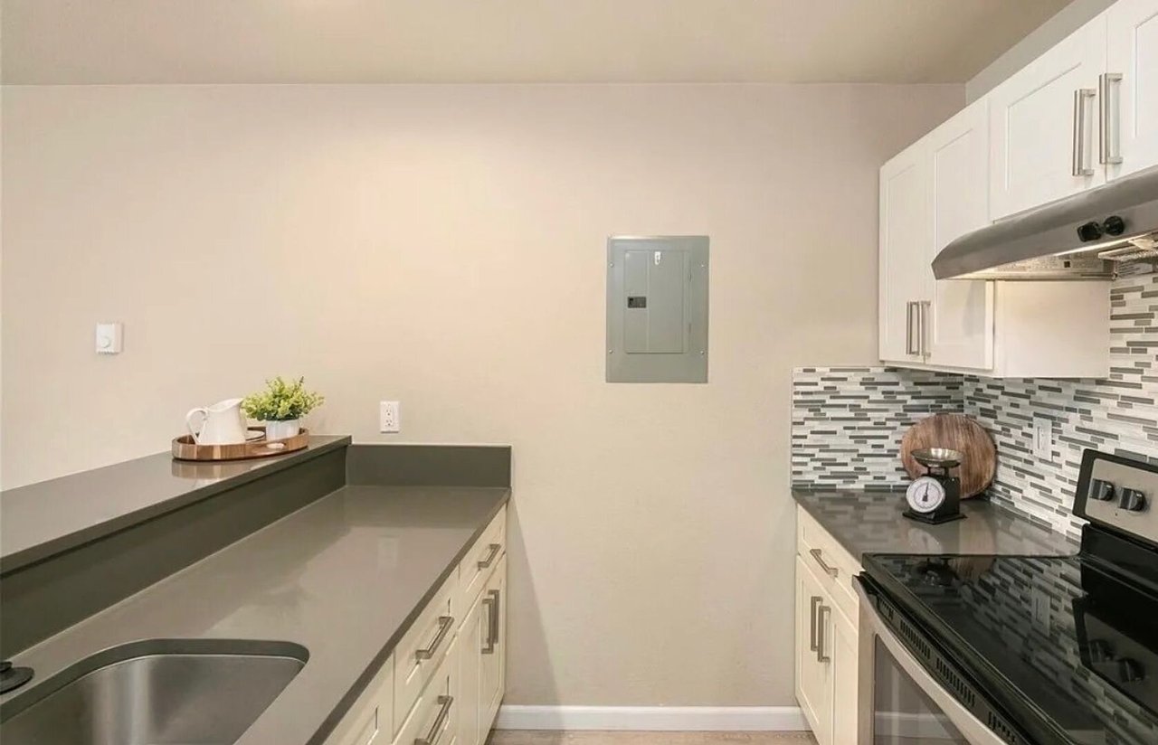17431 Ambaum Blvd S Unit B13 Seattle, WA 98148