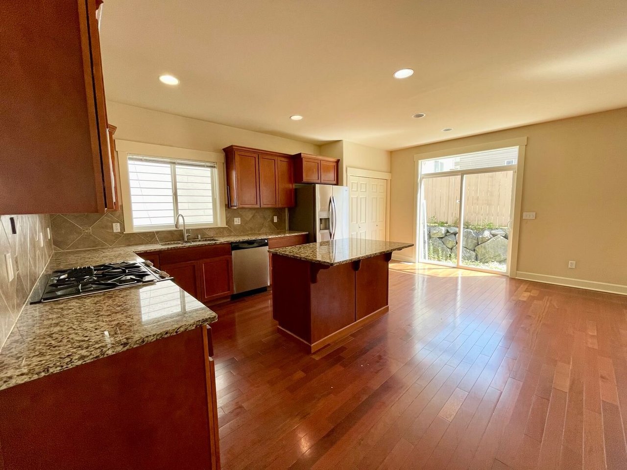 22705 43rd Dr. SE Bothell, WA 98021