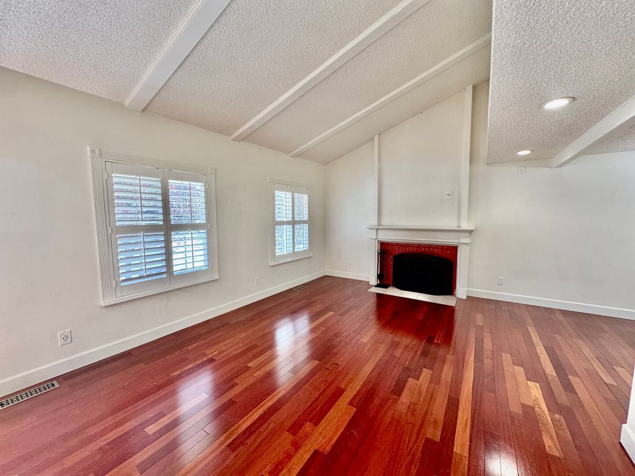 15054 SE Fairwood Blvd Renton, WA 98058