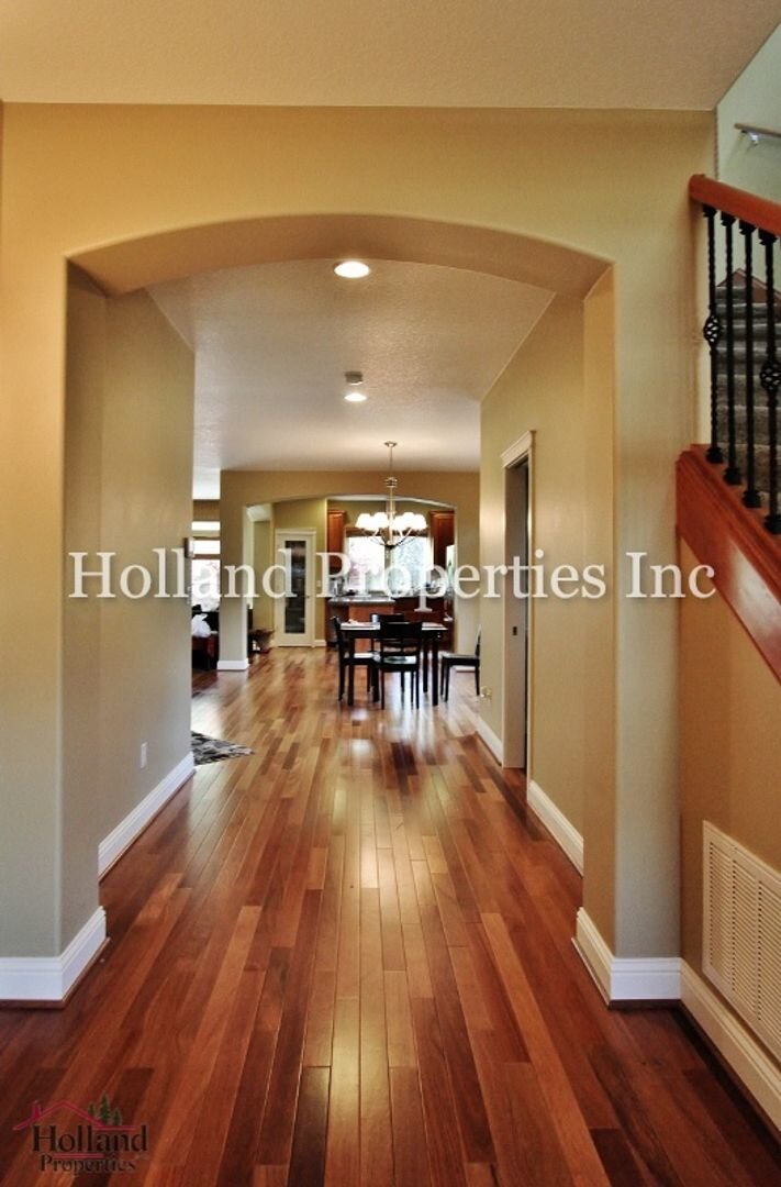 5502 NE Lagos Ct Hillsboro, OR 97124