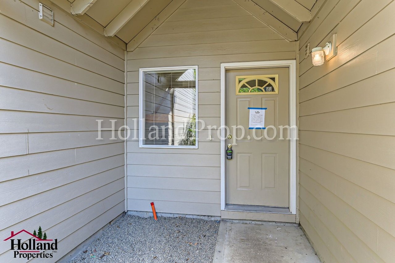 676 SE 5th Avenue Canby, OR 97013